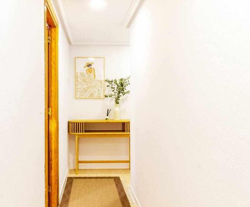 Apartamento Pink Maritimo Torrevieja Exteriör bild